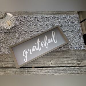Gray and White 'Grateful' Wall Art